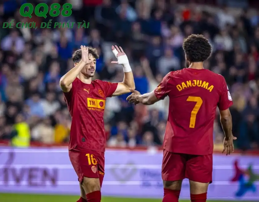 Valencia được dự đoán sẽ dễ dàng chiến thắng để bước vào vòng đấu tiếp theo. Valencia được dự đoán sẽ dễ dàng chiến thắng để bước vào vòng đấu tiếp theo.